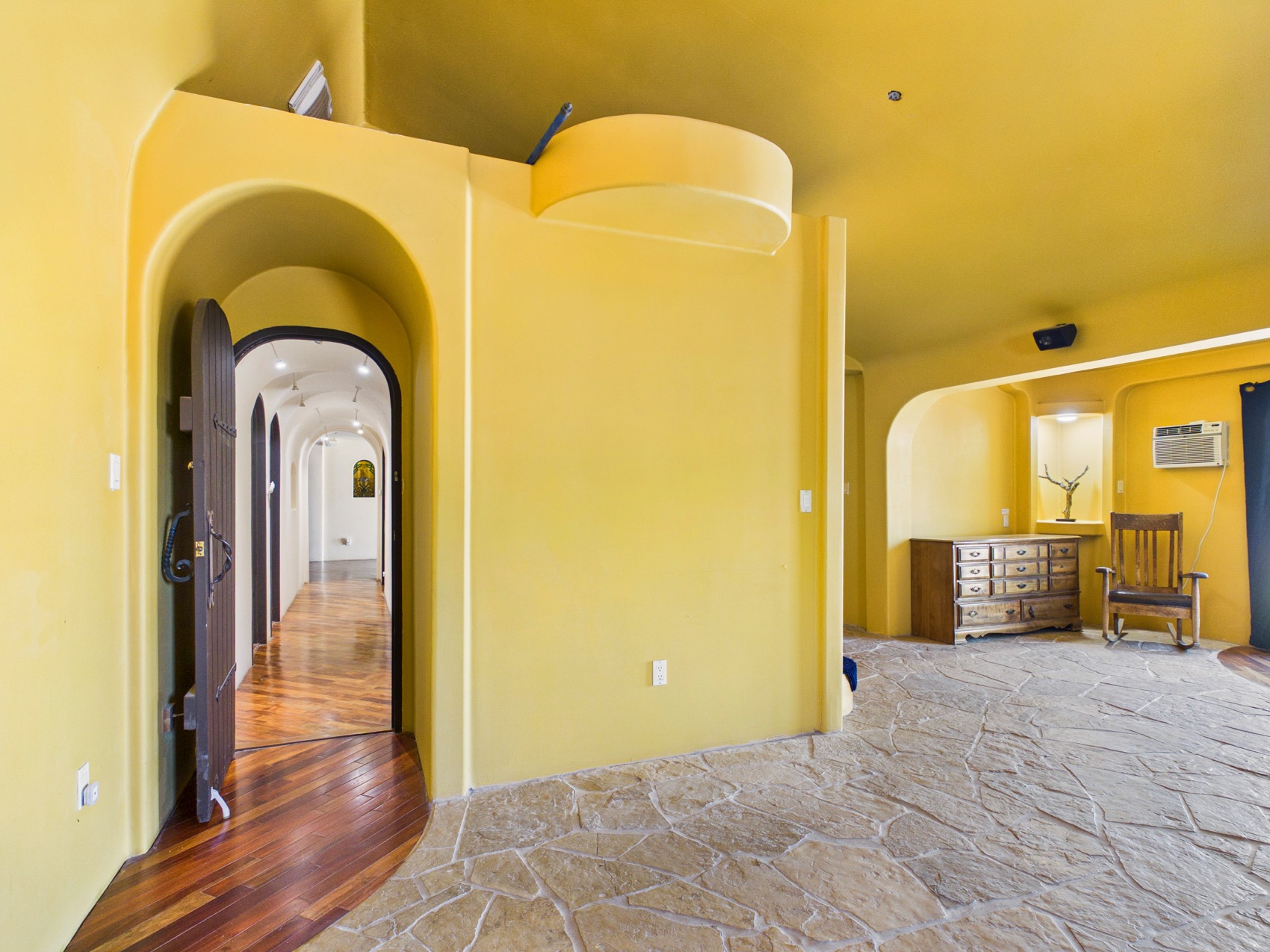 Arched openings through the home
